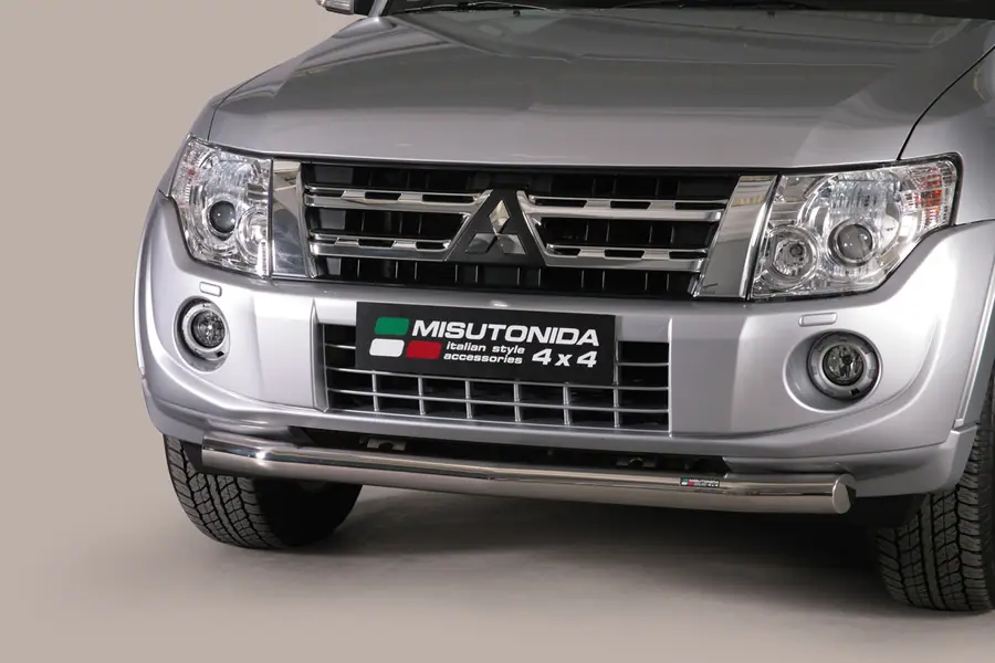 Slash bar ø76, mirror polished — Mitsubishi Pajero (2007–2014)