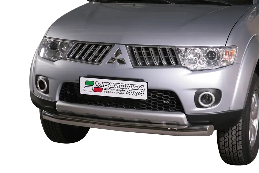 Slash bar ø76, mirror polished — Mitsubishi L200 (2009–2015)