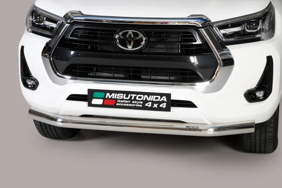 Дуга Slash ø76, полированная — Toyota Hilux (2021–)