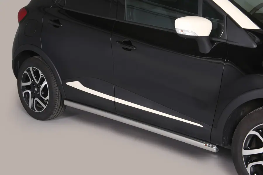 Боковые трубы с заваренными торцами ø63, полированная — Renault Captur (2013–2017)