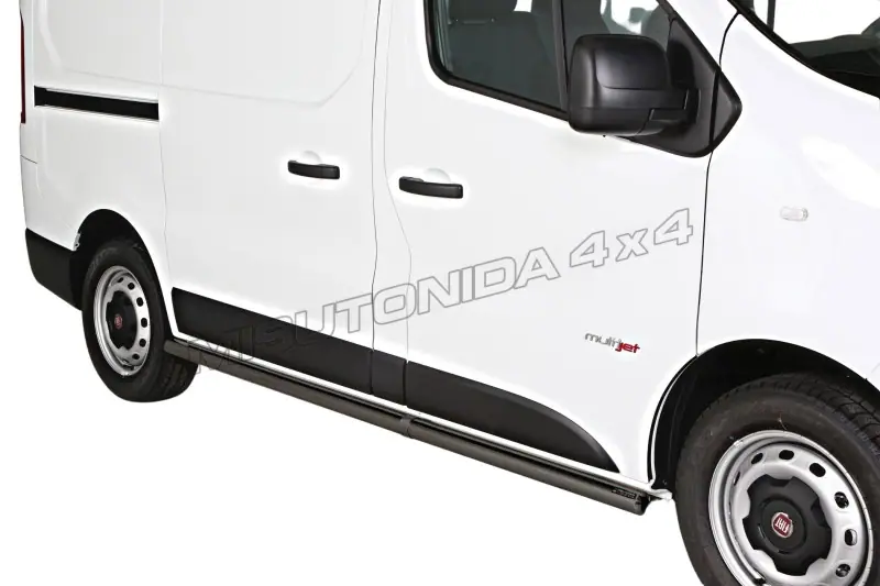 Боковые трубы с заваренными торцами ø63, чёрная — Fiat Talento (2016–)