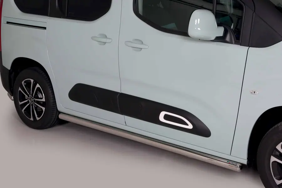 Боковые трубы с заваренными торцами ø63, полированная — Citroën Berlingo Van (2019–)