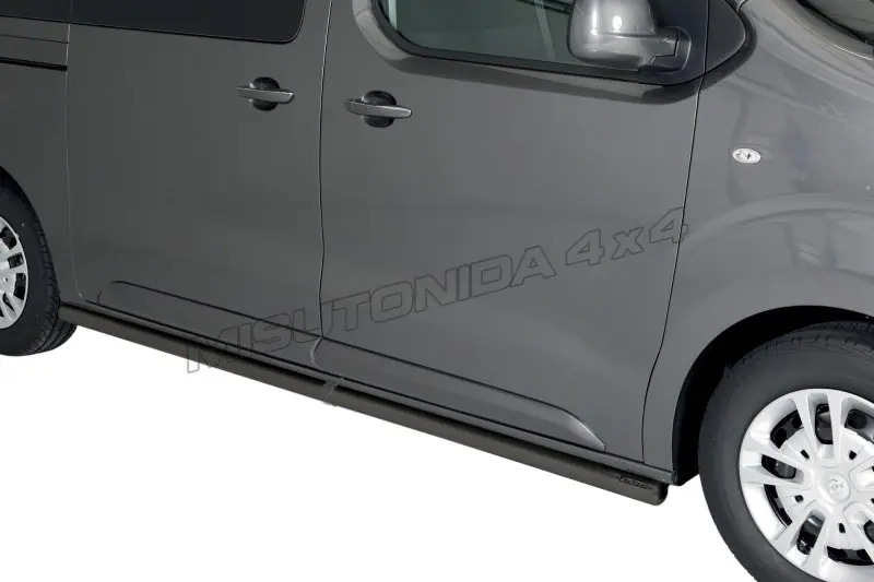 Боковые трубы с заваренными торцами ø63, чёрная — Opel Vivaro (2014–)