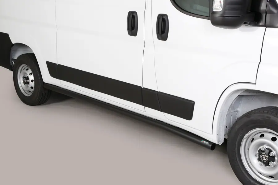 Küljetorud, keevitatud otstega ø63, must — Toyota Proace Max (2024–)