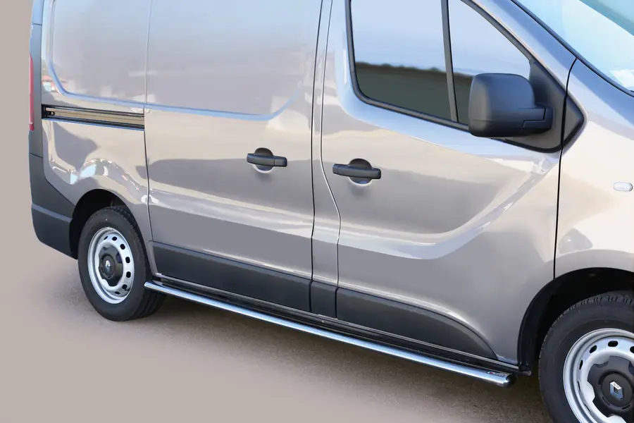 Küljetorud ovaaltorust øovaal, poleeritud — Renault Trafic (2014–2019)