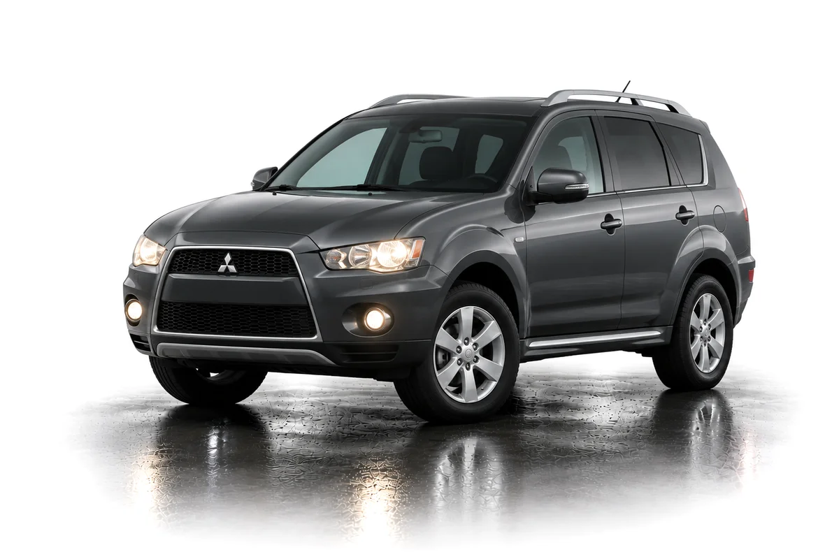 Mitsubishi Outlander (2010–2012)