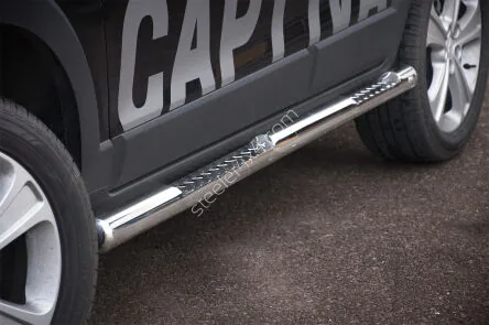 Пороги-трубы из нержавейки с рифлёными ступенями — Chevrolet Captiva (2011–)