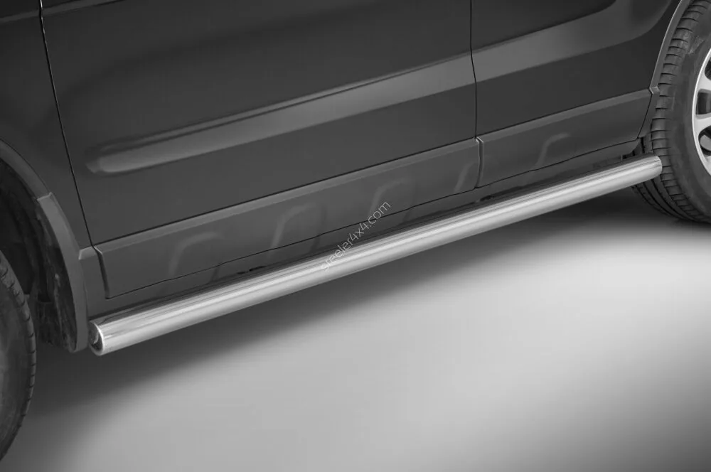 Пороги-трубы из нержавейки — Honda CR-V (2007–2009)