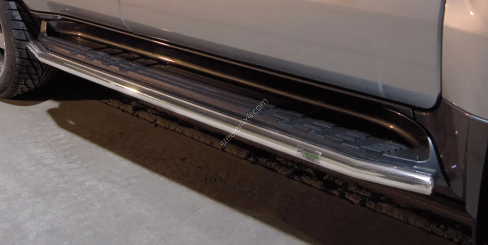 Stainless steel side bars — Toyota Land Cruiser 120 (2003–2009)