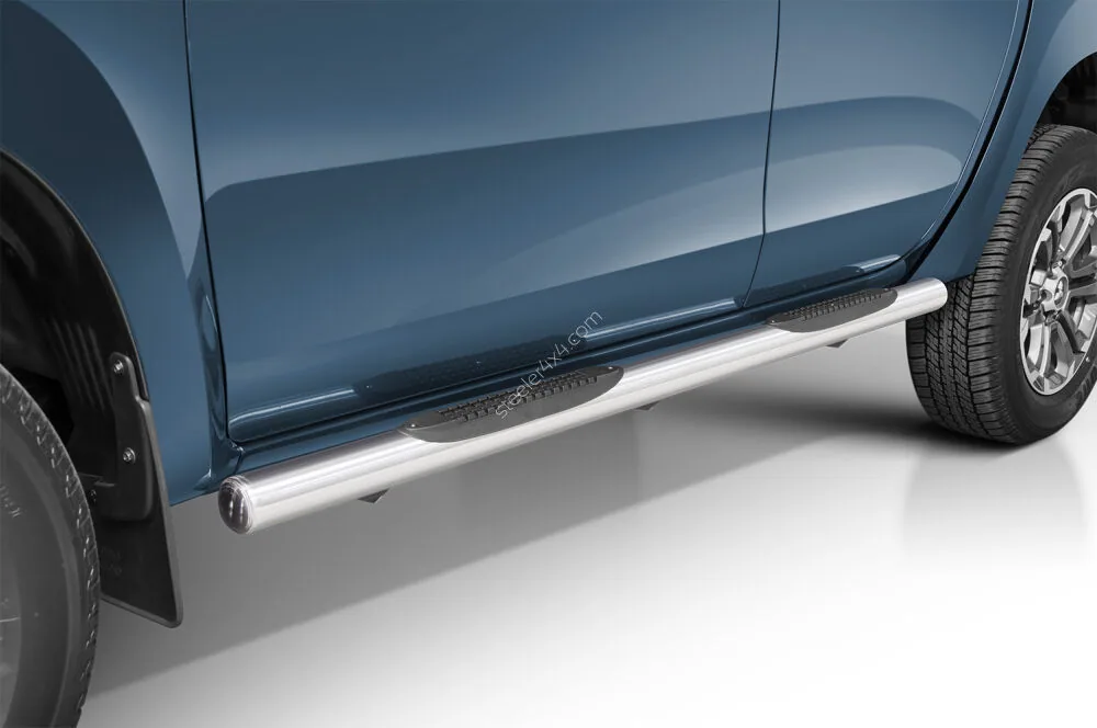 Stainless steel side bars with plastic steps — Mitsubishi L200 (2015–2019)