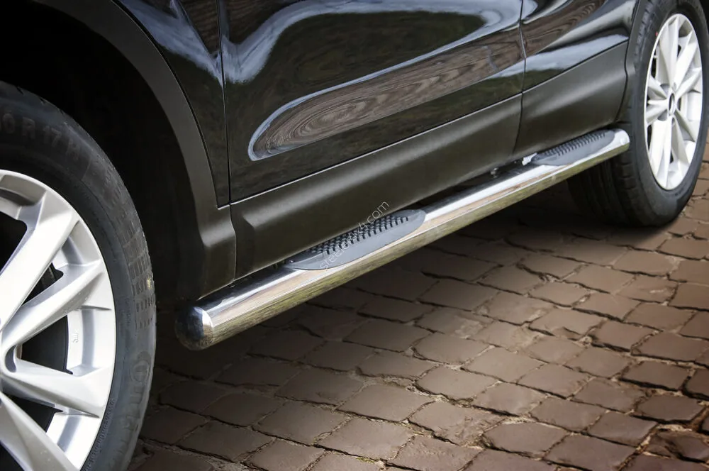 Roostevabad küljetorud plastastmetega — Nissan Qashqai (2013–2017)
