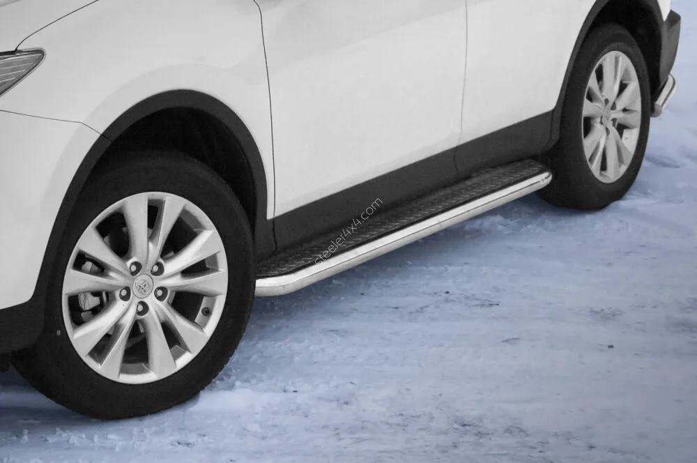 Roostevabad astmelauad rihvelplaadiga — Toyota RAV4 (2013–2016)