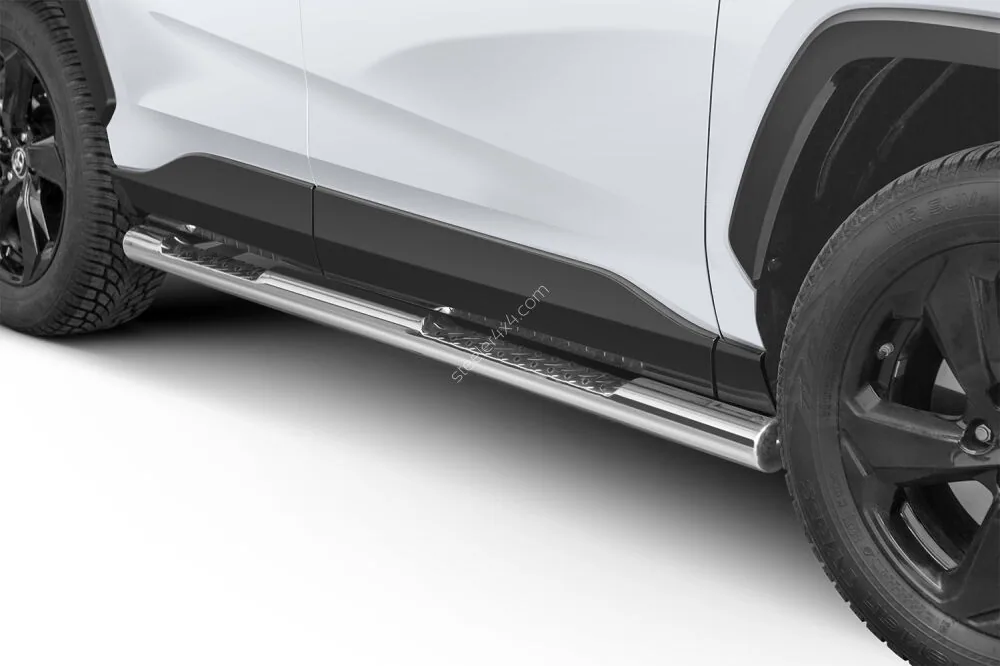 Roostevabad küljetorud rihveldatud astmetega — Toyota RAV4 (2018–)