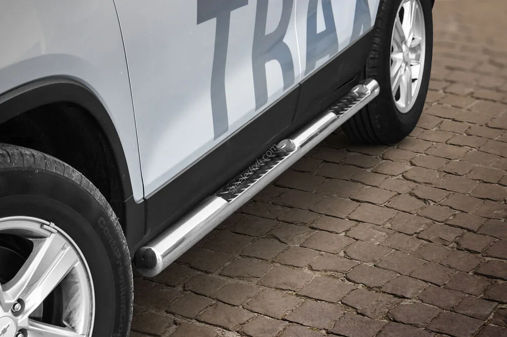 Roostevabad küljetorud rihveldatud astmetega — Chevrolet Trax (2013–)